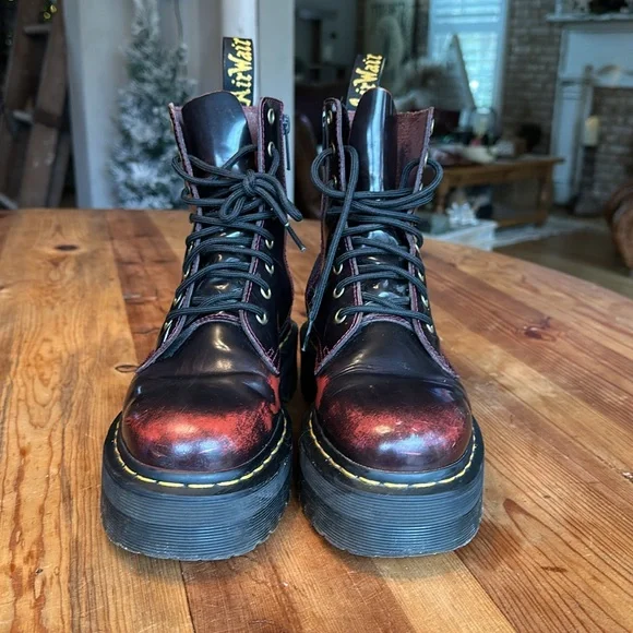 DR. MARTENS JADON BURGUNDY DISTRESSED TIP LACE UP BOOTS 39